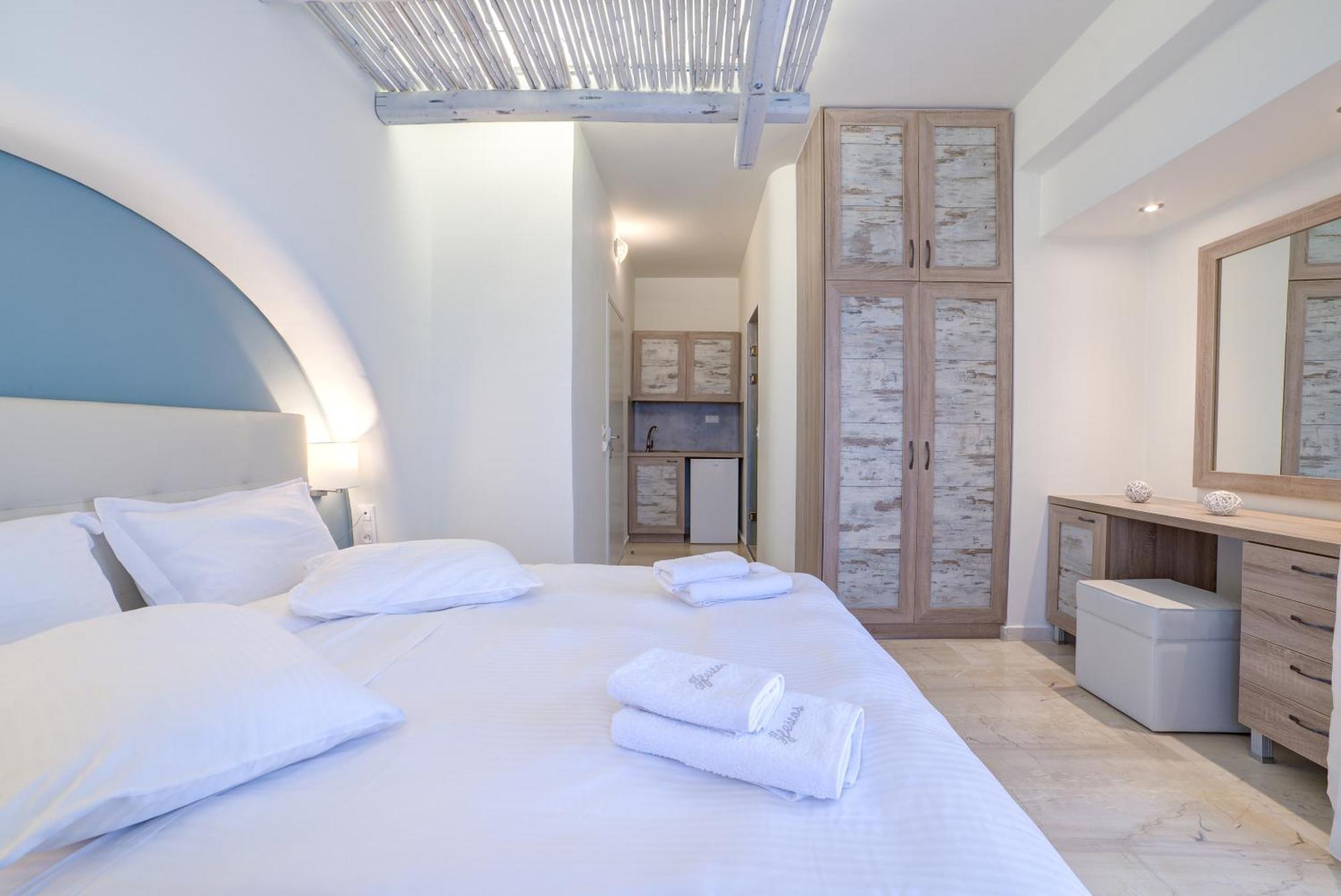 Ifestos Villa Fira  Room photo