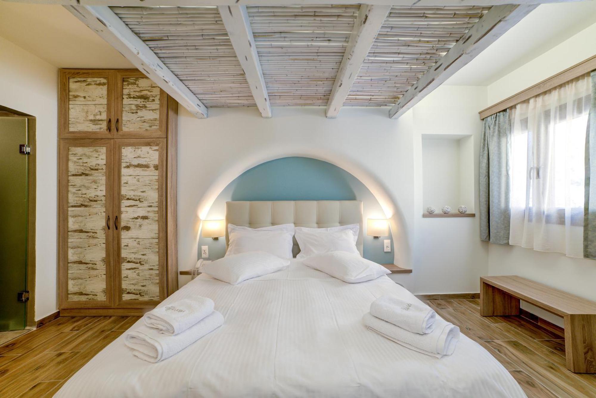 Ifestos Villa Fira  Room photo