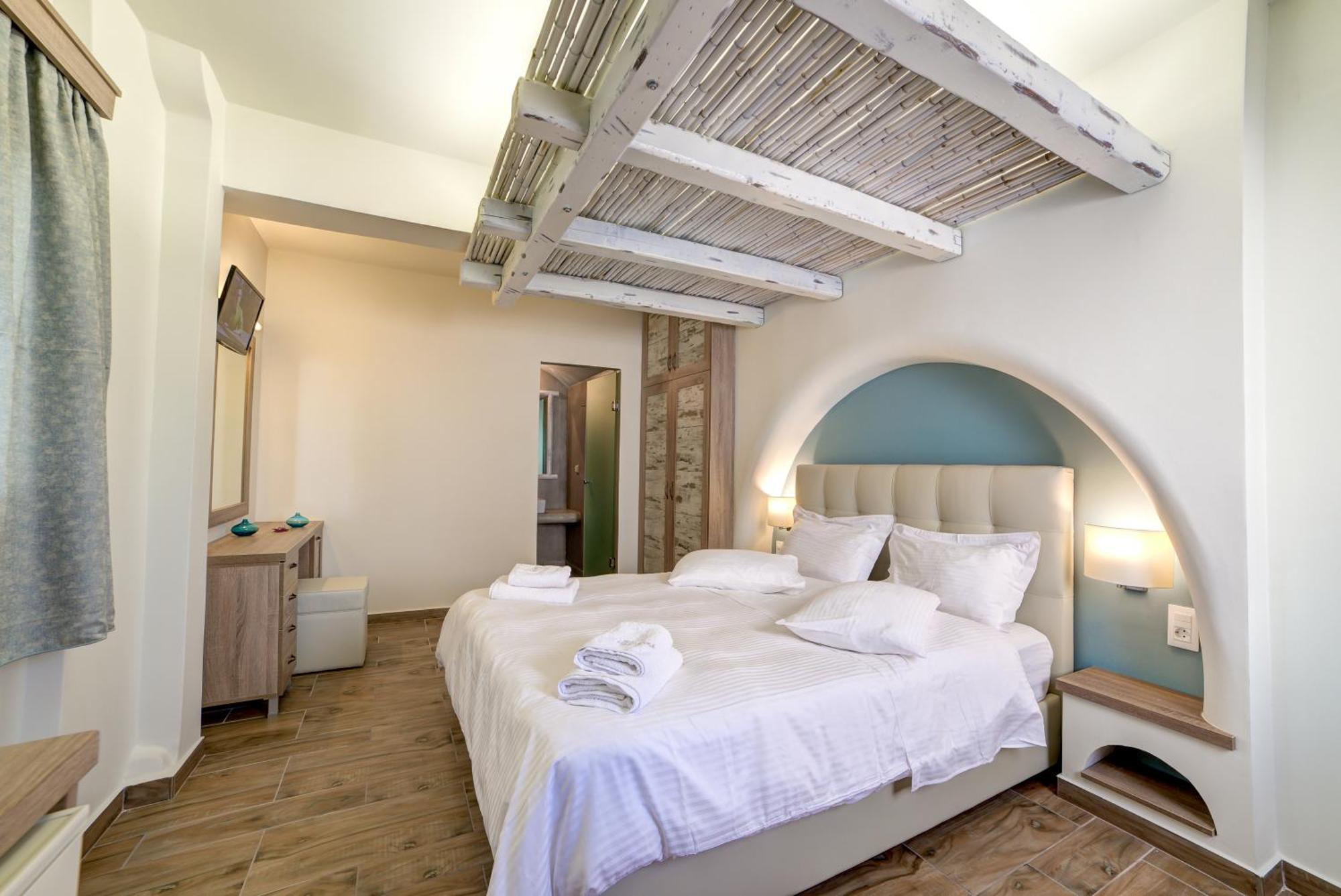 Ifestos Villa Fira  Room photo