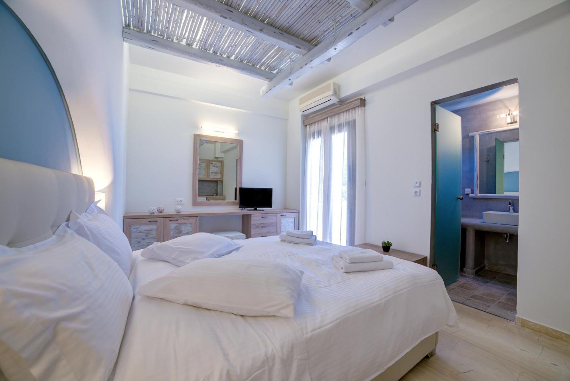 Ifestos Villa Fira  Room photo