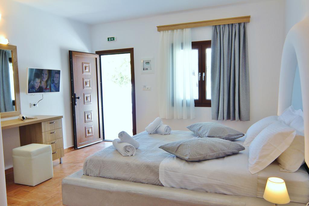 Ifestos Villa Fira  Exterior photo